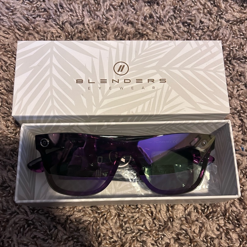 Blenders eyewear berry loud discontinued - Picture 2 of 4
